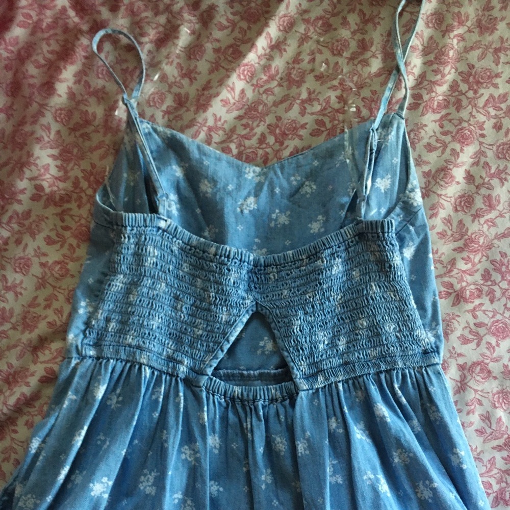 Dress - Picture 2 of 3